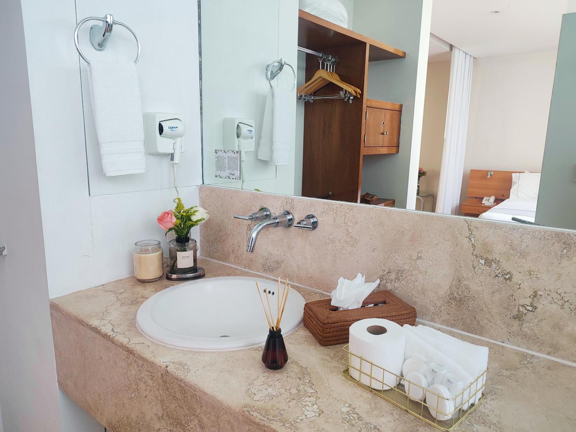Lombardo Suites Mexico by Eksteriør bilde